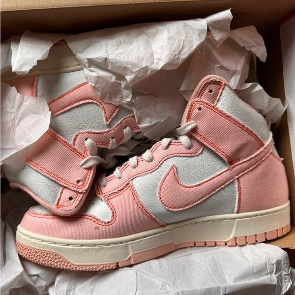 Nike Dunk High 1985- Arctic Orange (size 11 women’s) - Picture 1 of 1